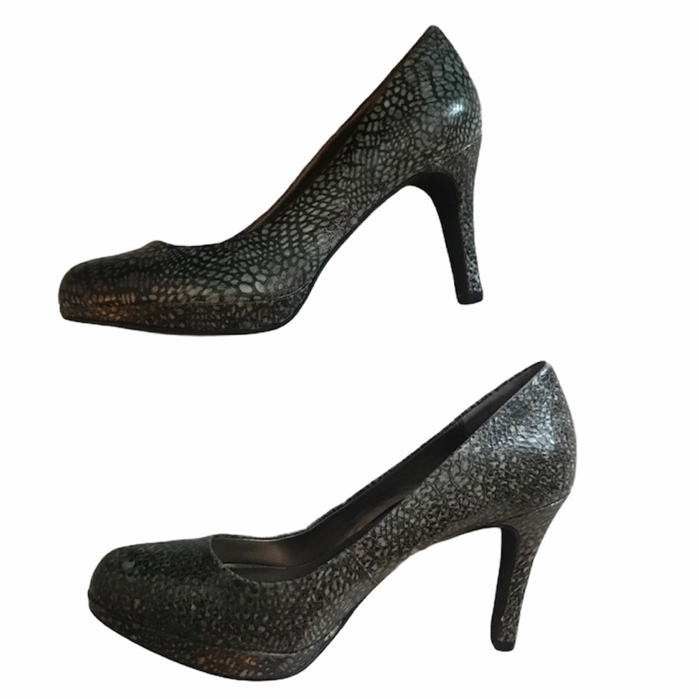NWOT Moda Spana rounded toe snakeskin heels SZ 10
